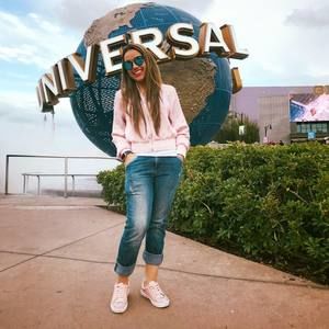 Meet your Posher, Daniela